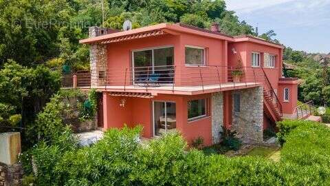 Maison à THEOULE-SUR-MER