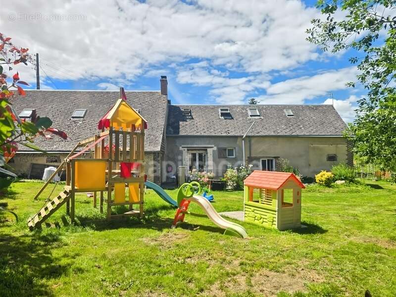 Maison de campagne avec 4 chambres, potentiel d'aménagement et terrain sans vis-à-vis à Tresson - photo 12