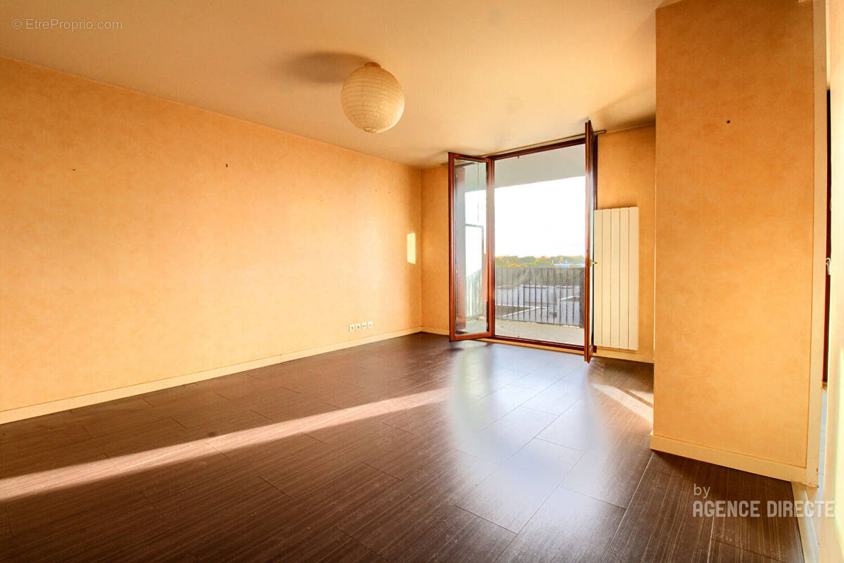 Appartement à SAINT-JACQUES-DE-LA-LANDE