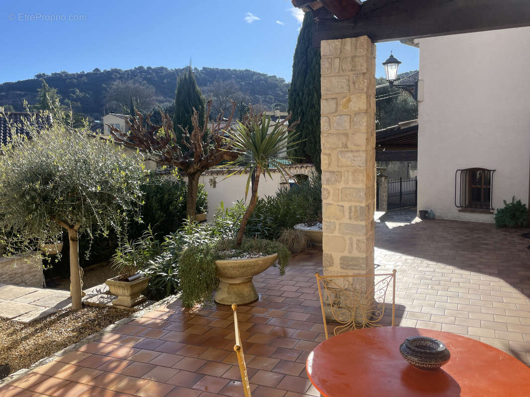 Maison à VAISON-LA-ROMAINE