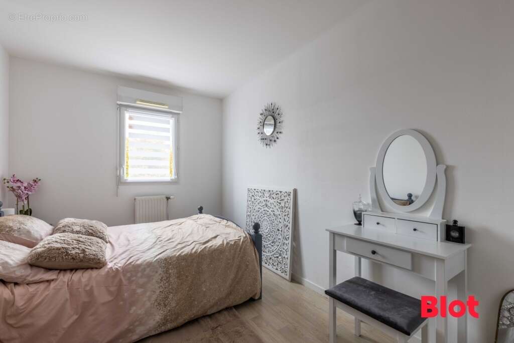 Maison à VEZIN-LE-COQUET