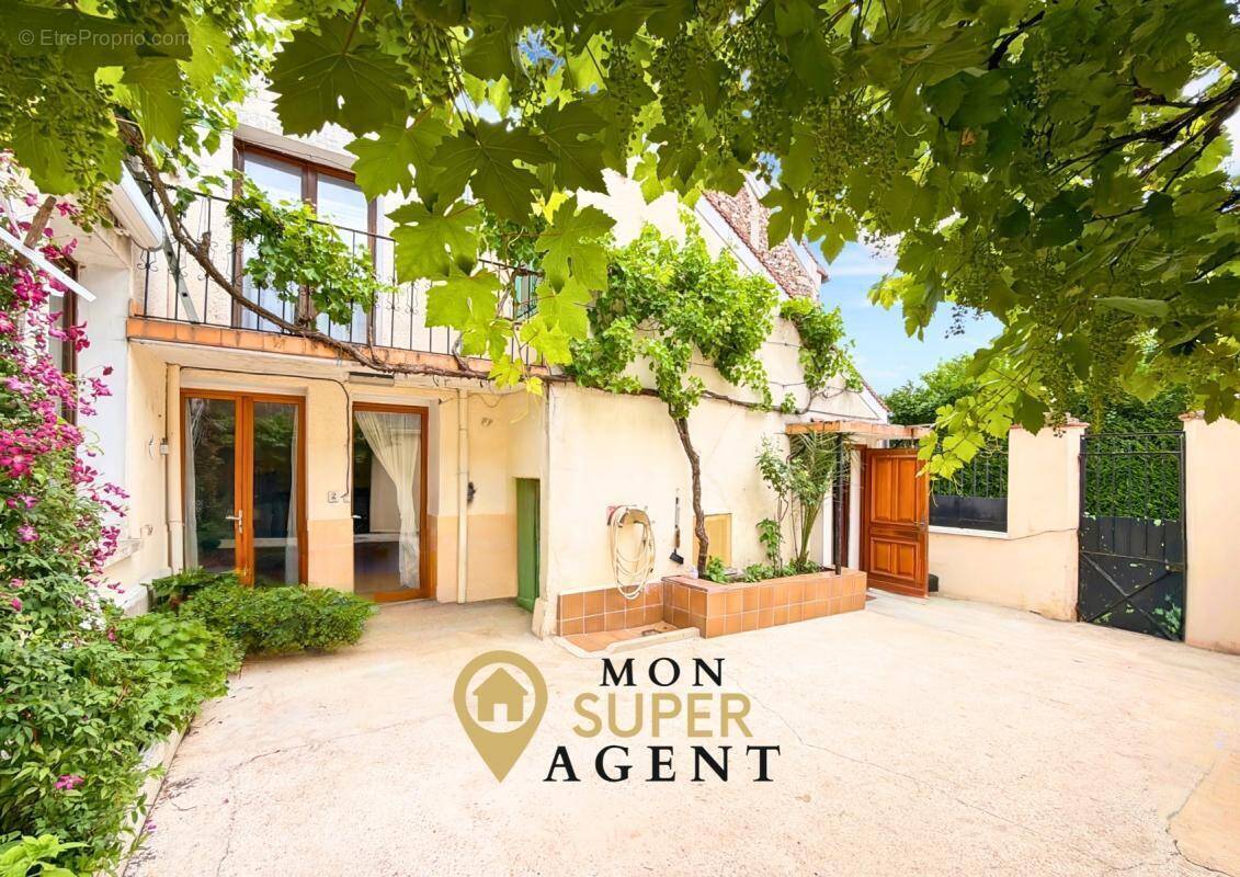 Maison à MAINCY
