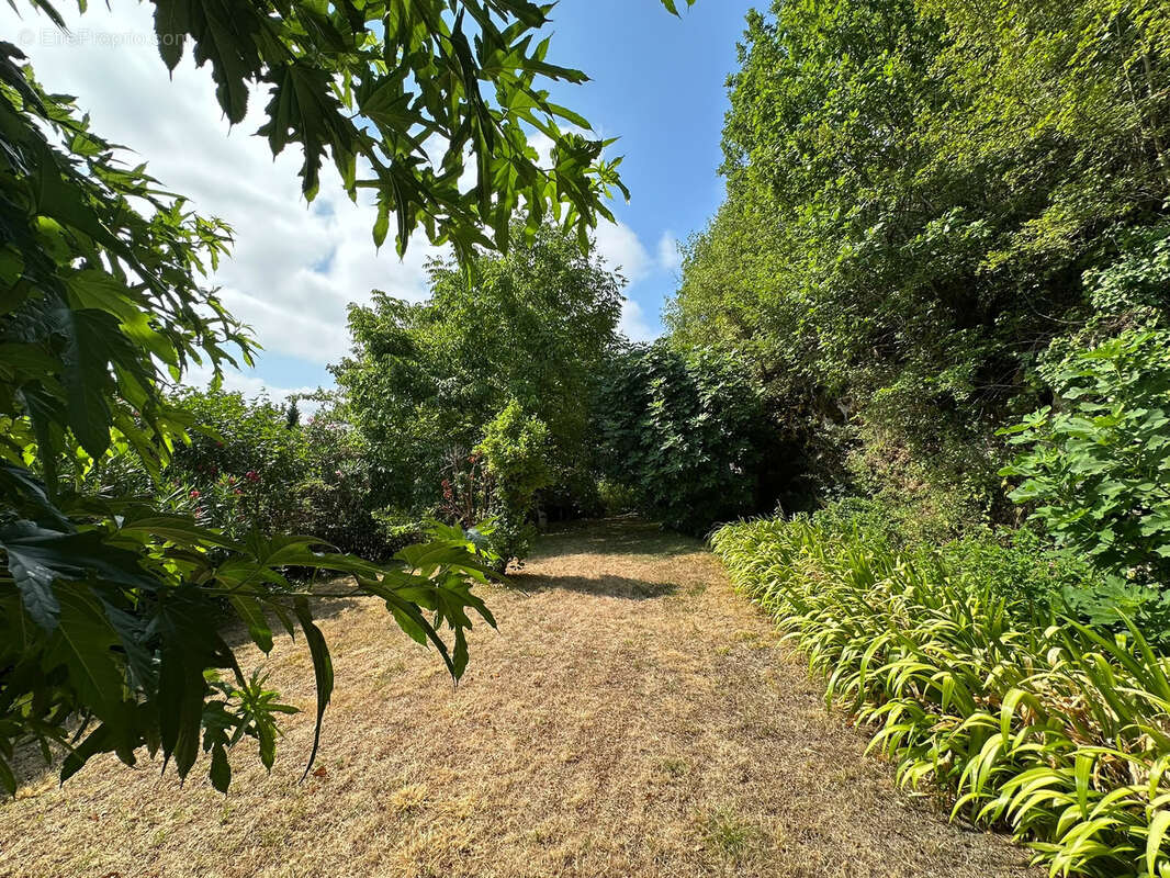 Maison de caractère avec jardin   Roquecor - photo 18