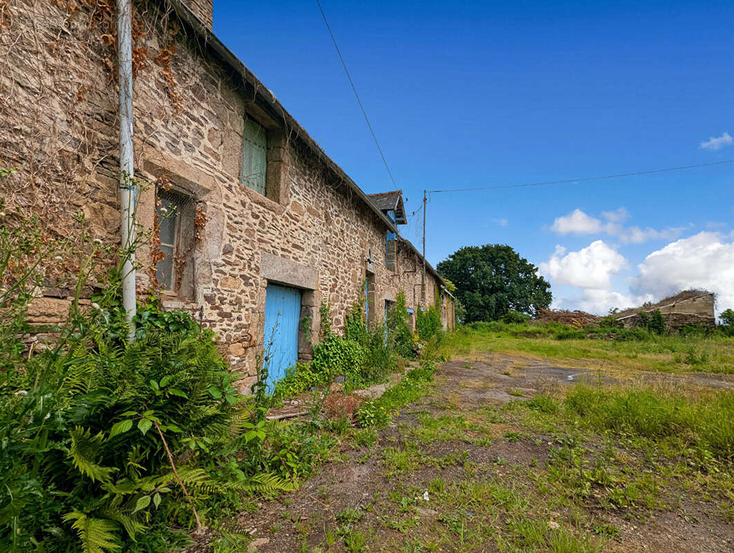 A vendre  - Maison en Pierres 200m² A RENOVER - VAL COUESNON (35460) - photo 16