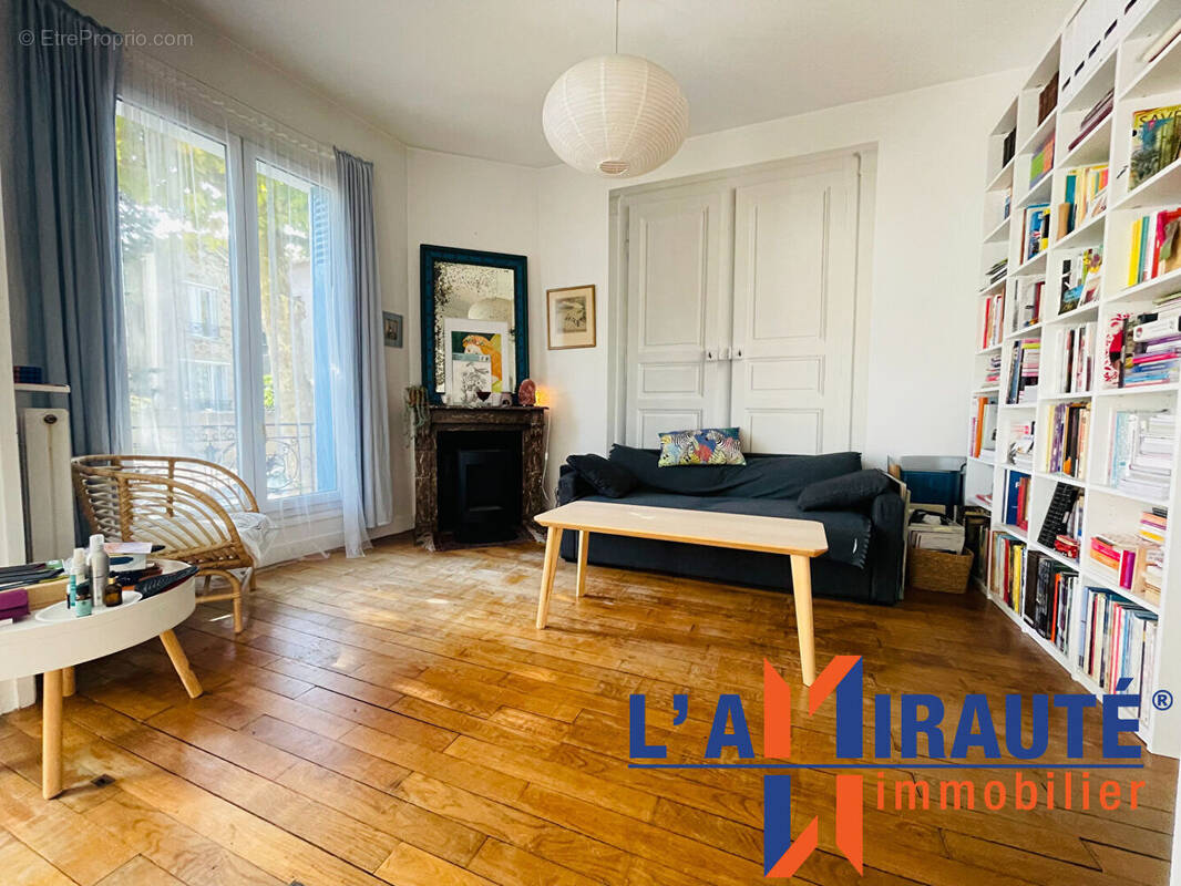 Appartement à SARTROUVILLE