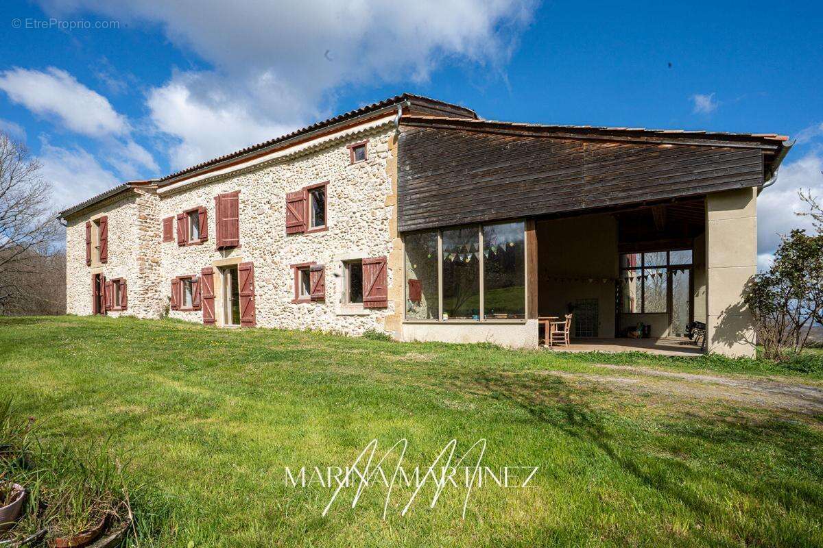 Propriété de caractère en pierre - Domaine avec gîte, terres, forêt et vue panoramique - Proche Limoux - photo 2