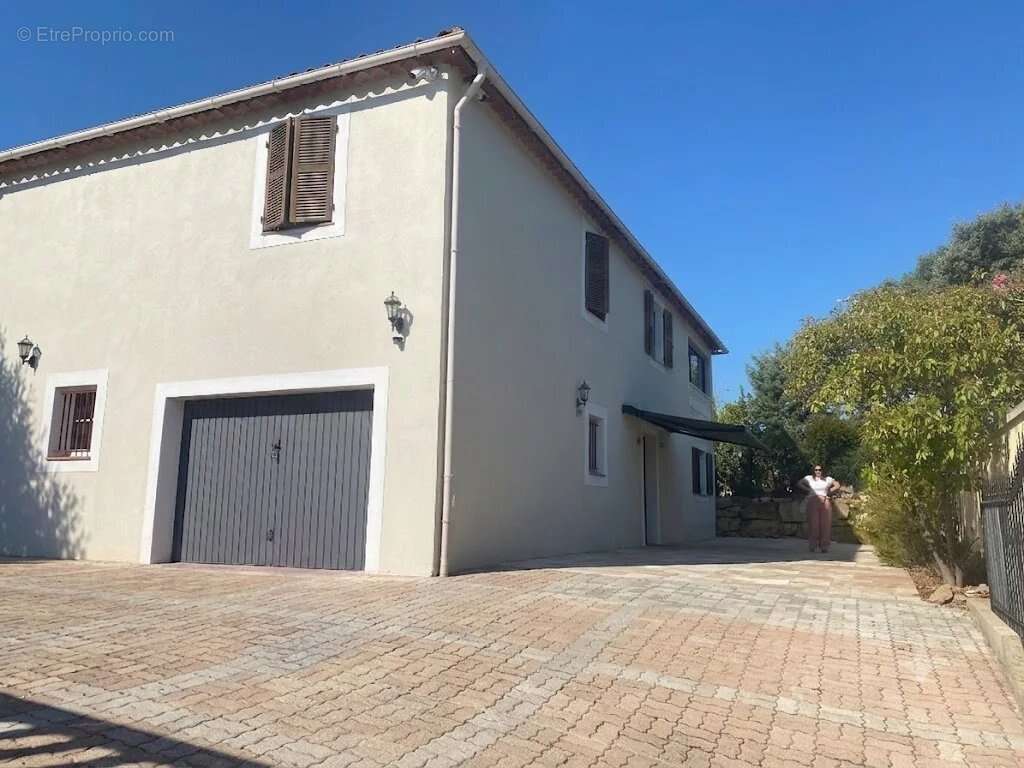 Vidauban  belle villa 2 appartements 136m2 pres du centre - photo 2