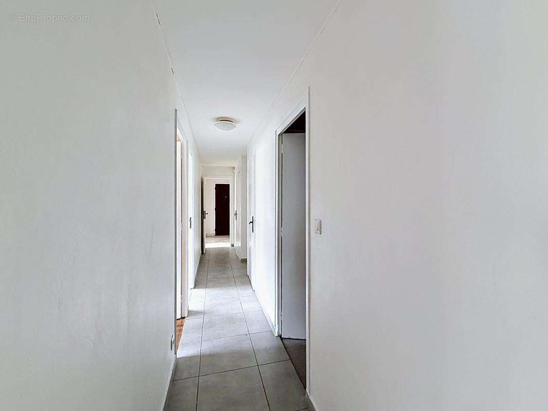 Appartement à VENISSIEUX