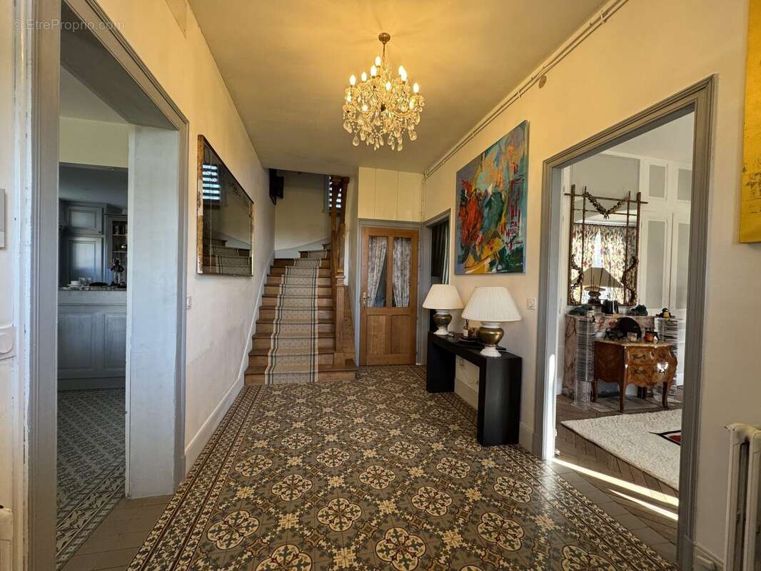 Maison à CROSVILLE-LA-VIEILLE