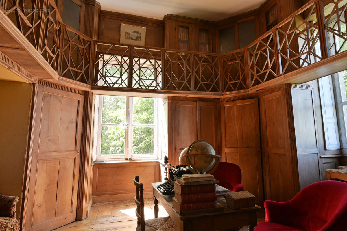 Maison à NEUVY-LE-ROI