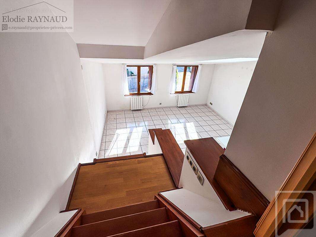 Appartement à LA BOISSE
