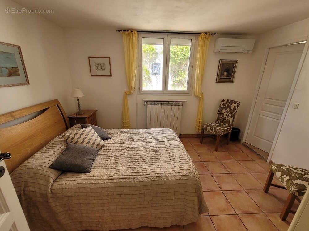 Maison à SAINT-GENIES-DE-FONTEDIT