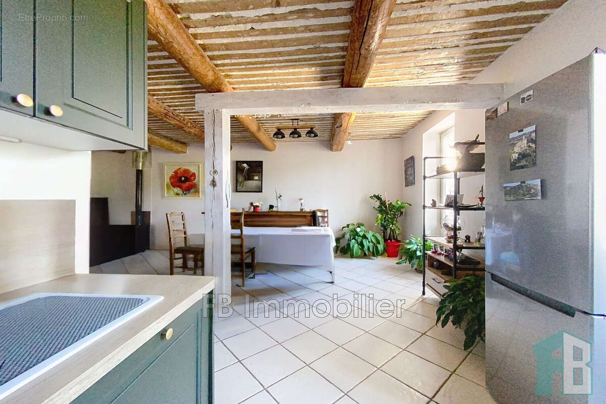 Maison à EYGUIERES