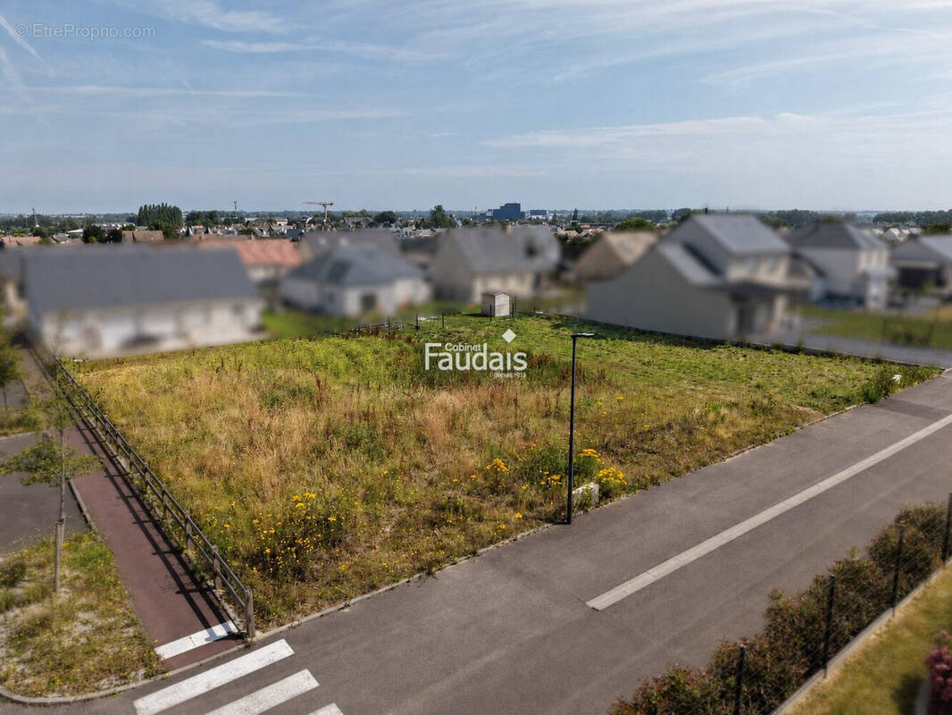 Terrain à ISIGNY-SUR-MER