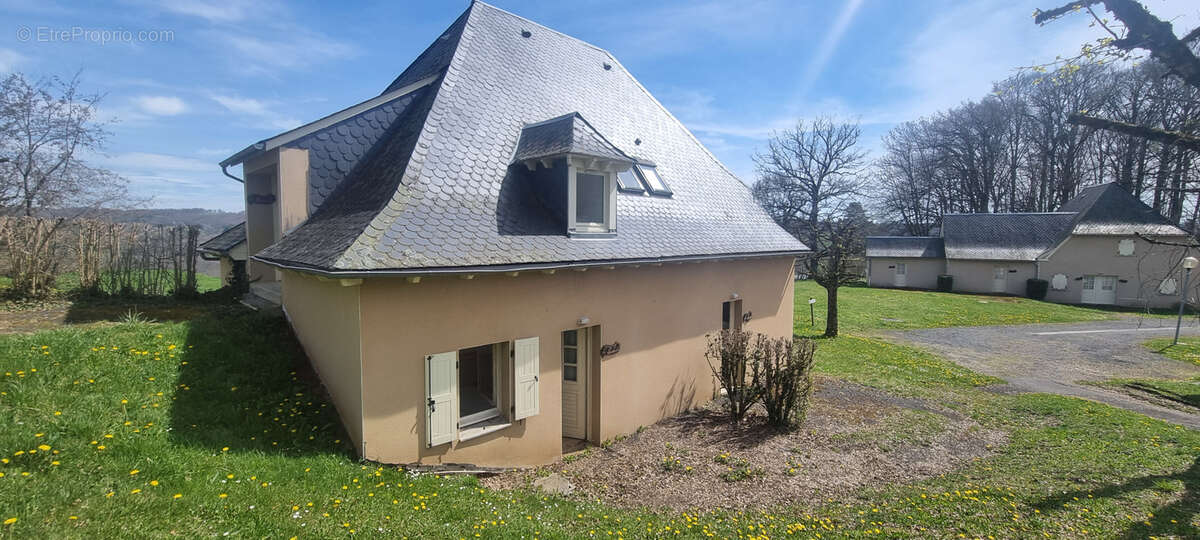 Maison à BROMMAT