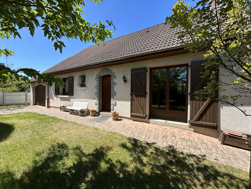 Maison à COMMENTRY