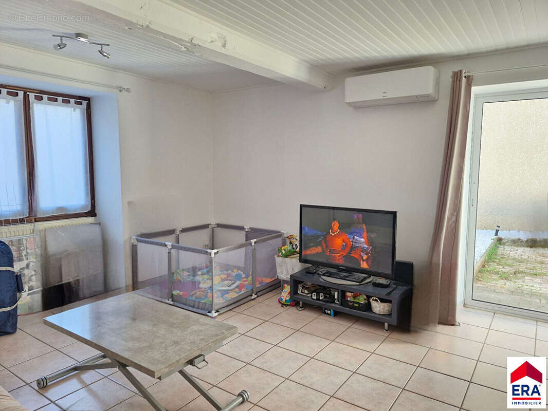 Maison à LES AVENIERES