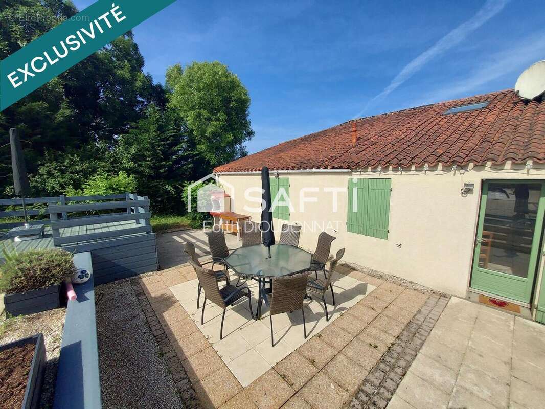 Photo 2 - Maison à LE CHAMP-SAINT-PERE