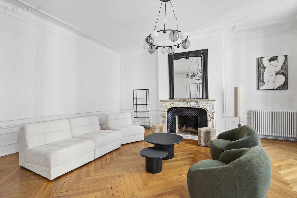 Appartement 190 m² à Paris-16e  - photo 3
