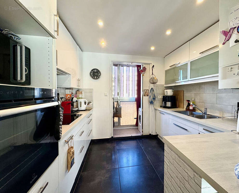 Appartement à MARSEILLE-9E