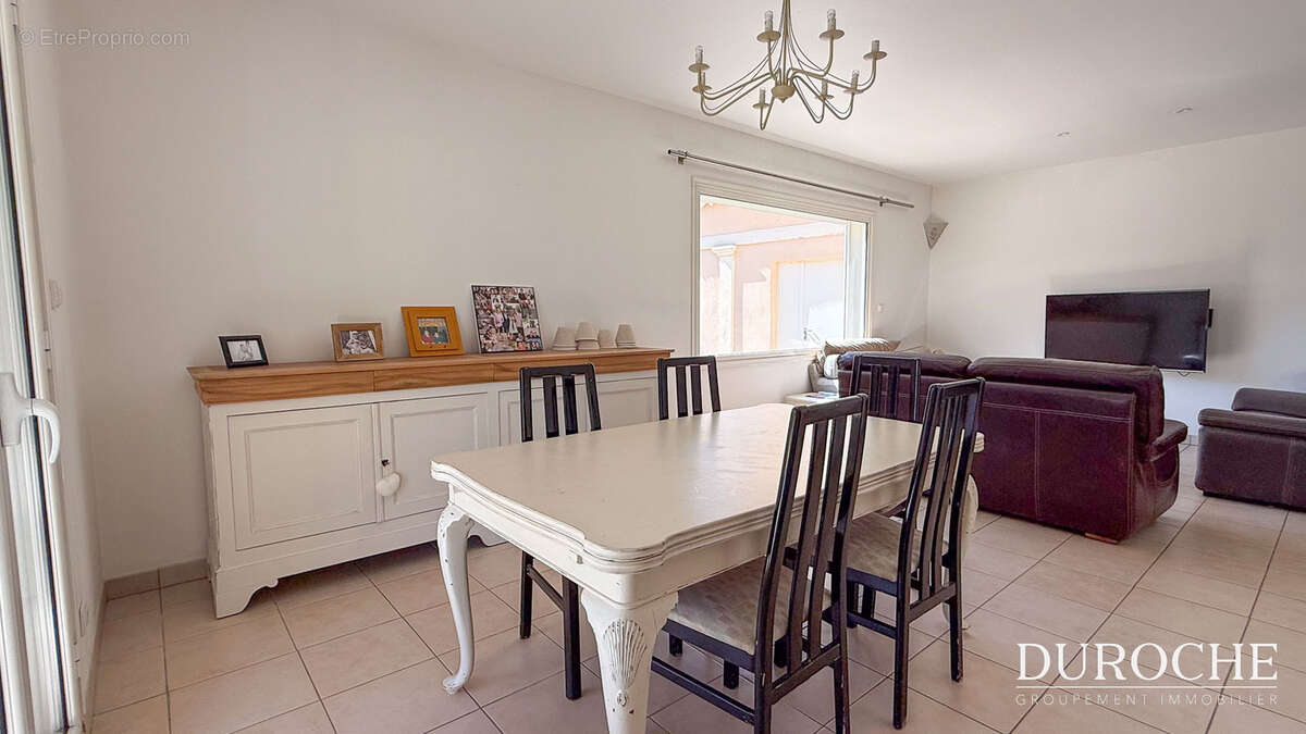 Maison à PIOLENC