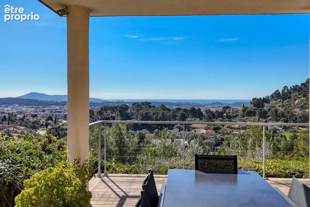Magnifique Villa, piscine à débordement - La Valette du Var - photo 17