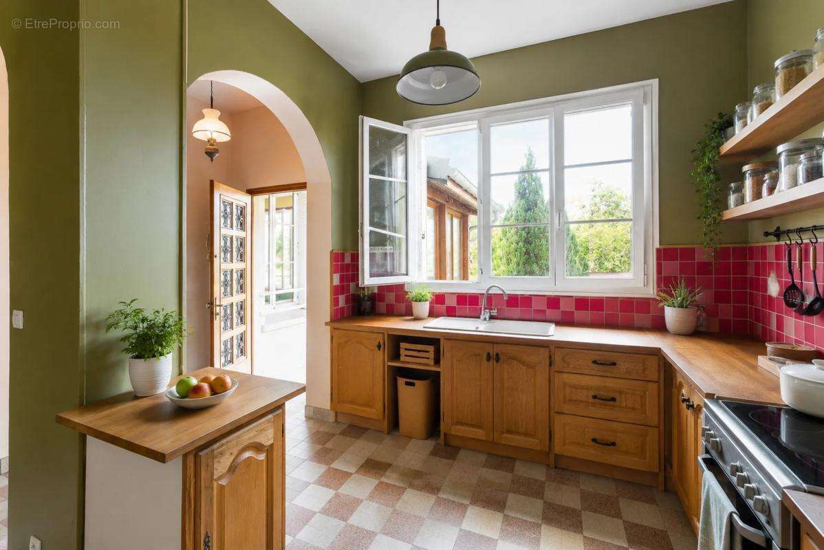 Maison de 8 pièces de 190 m² à Luzancy - photo 2