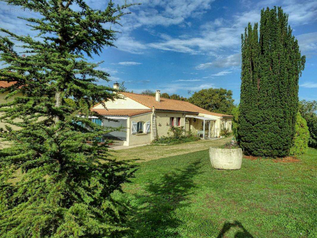 Maison à BEAUVOIR-SUR-NIORT