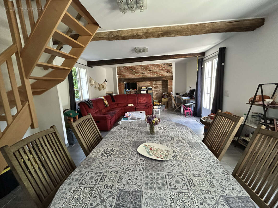 Maison à POIX-DE-PICARDIE
