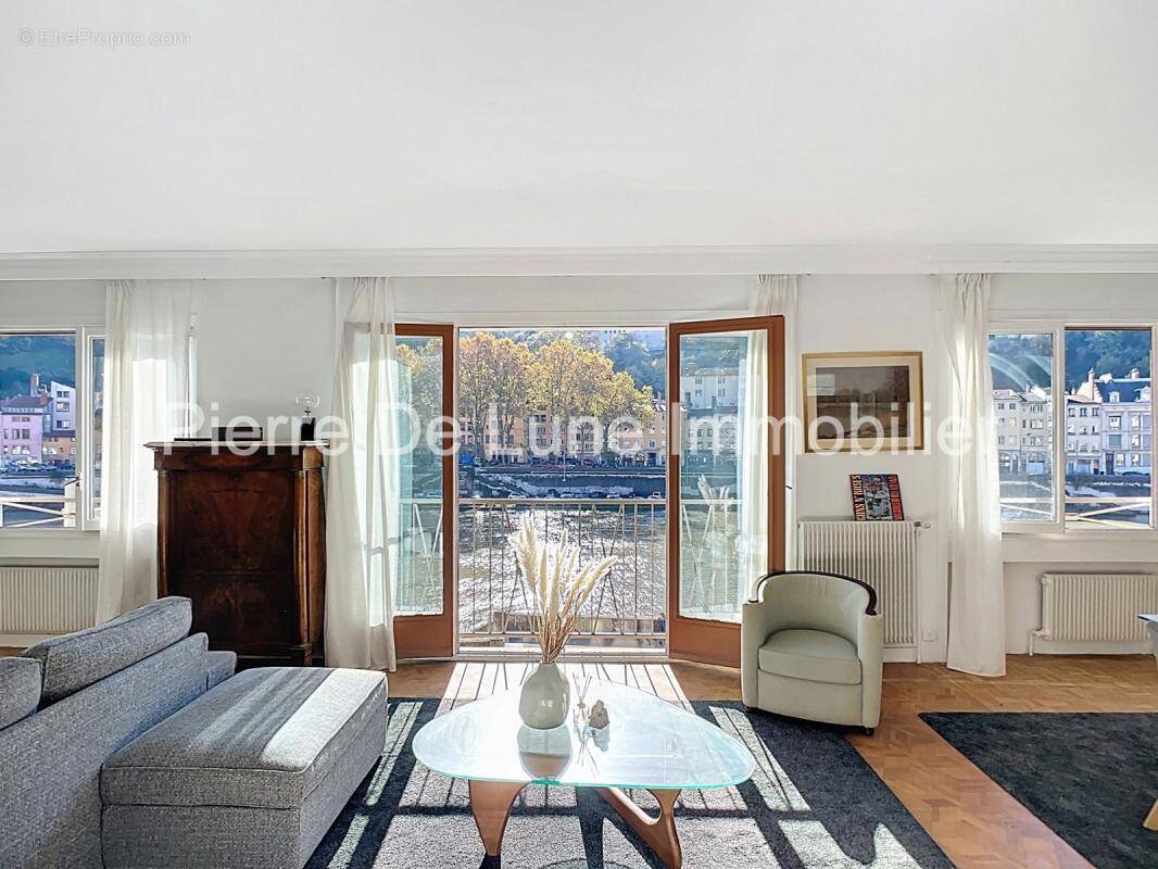 Appartement à LYON-1E