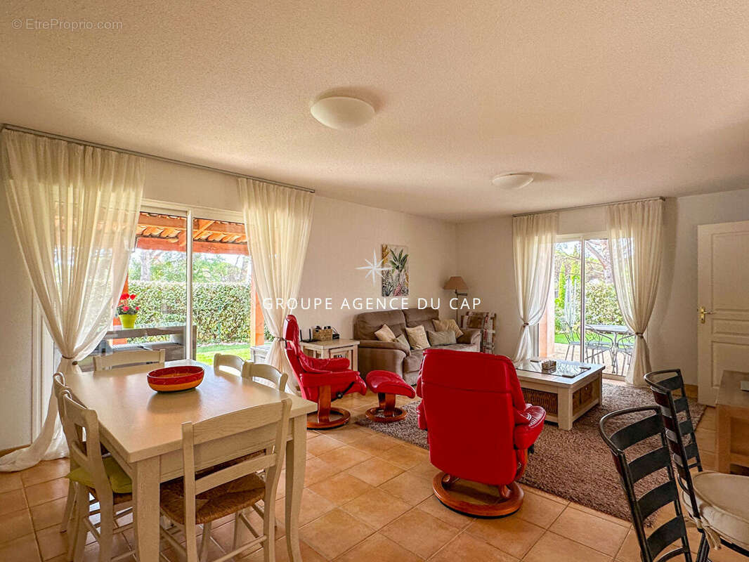 Maison à LES ISSAMBRES