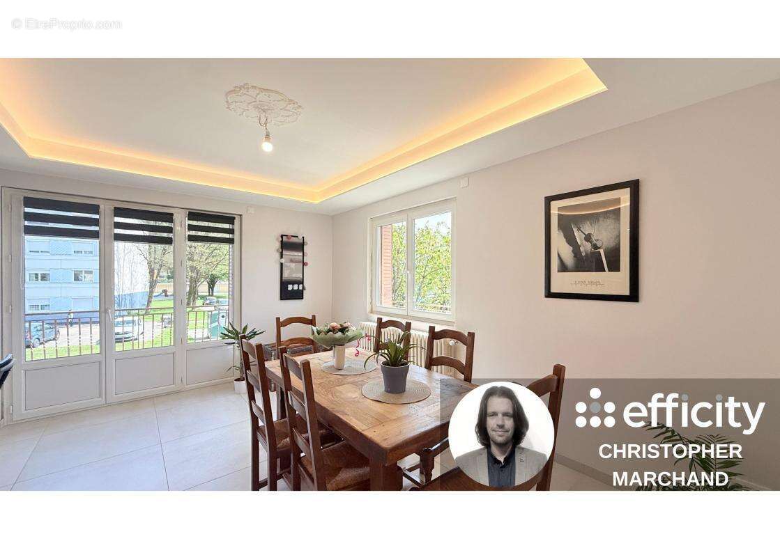 Maison à MONTREAL-LA-CLUSE