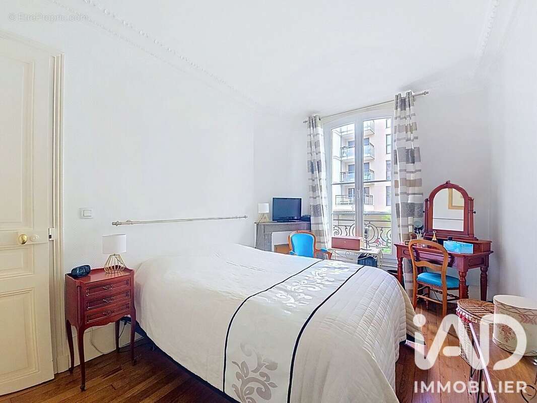 Photo 7 - Appartement à SURESNES