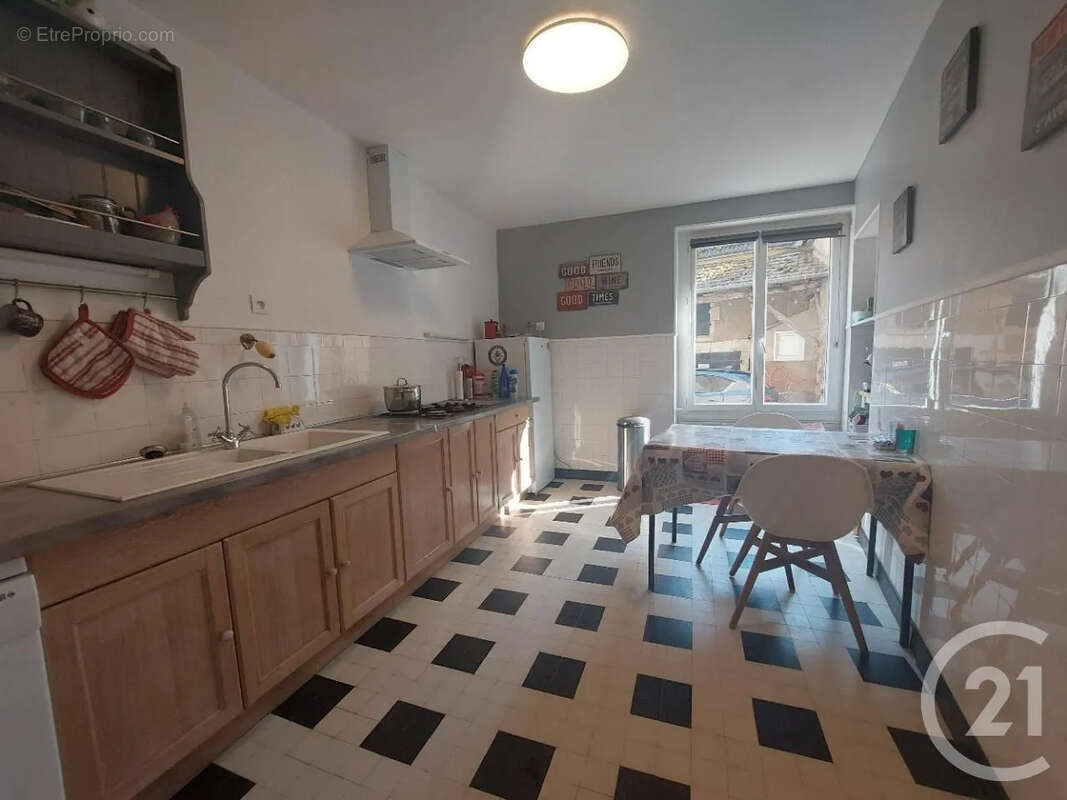 Maison 182 m² à Etais-La-Sauvin  - photo 9