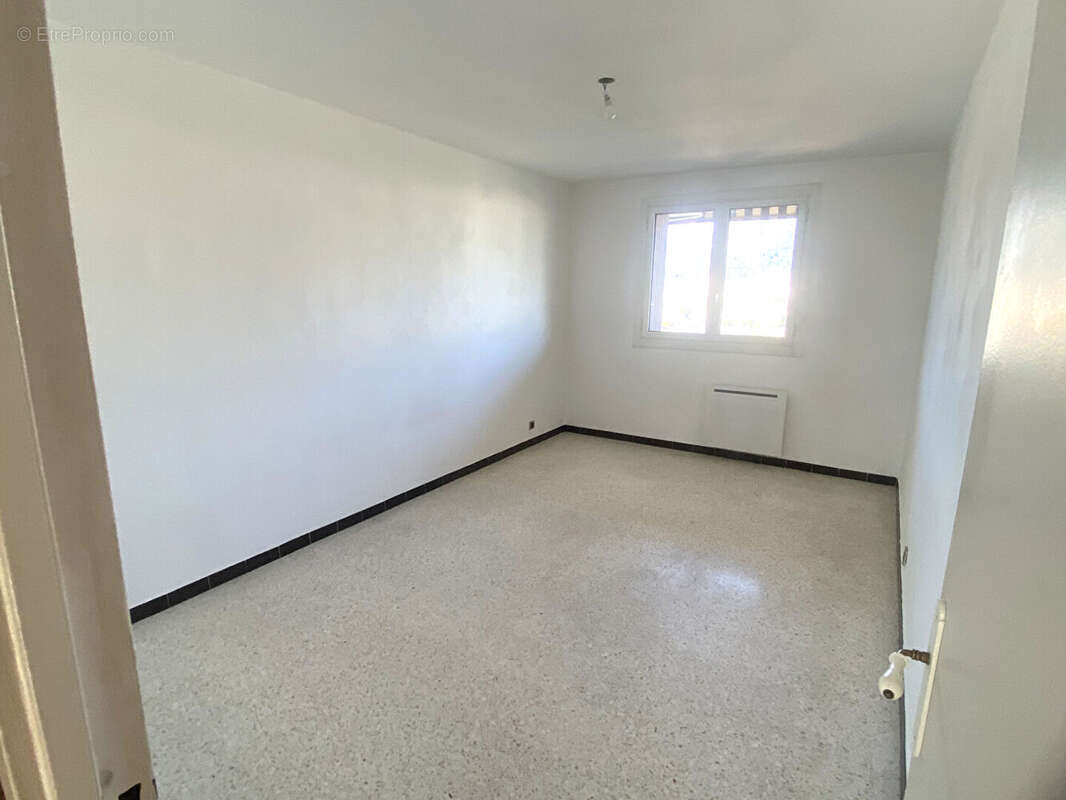 Appartement Toulon Ouest 3 pièces 73 m2 avec grande terrasse de 14 m2 - photo 6