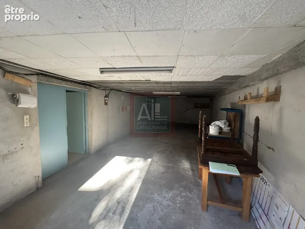 Maison de village avec grand garage - photo 2