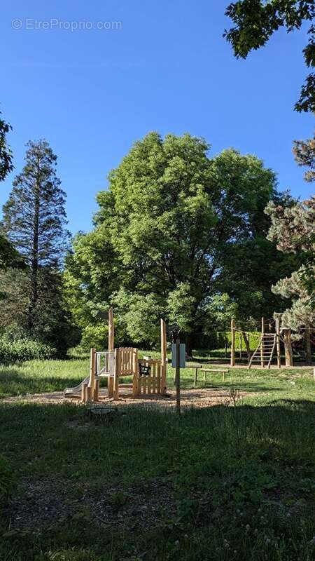 Villa - Secteur  Chatenay - photo 9