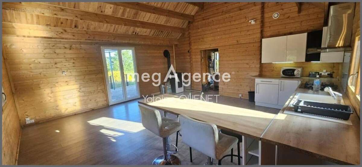 Maison à SAINT-HIPPOLYTE