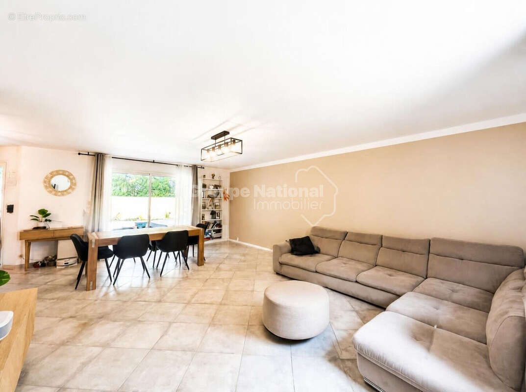 Villa située au coeur du charmant village de Meynes - photo 4