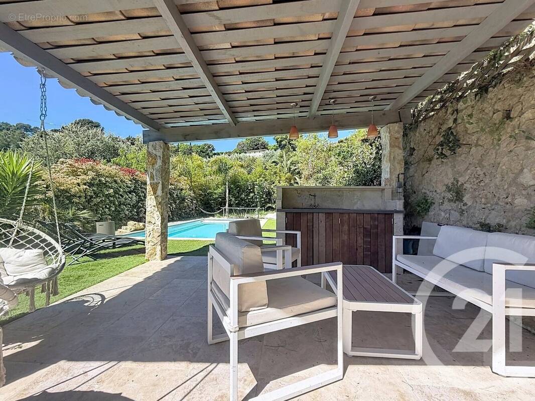 Maison à MOUGINS