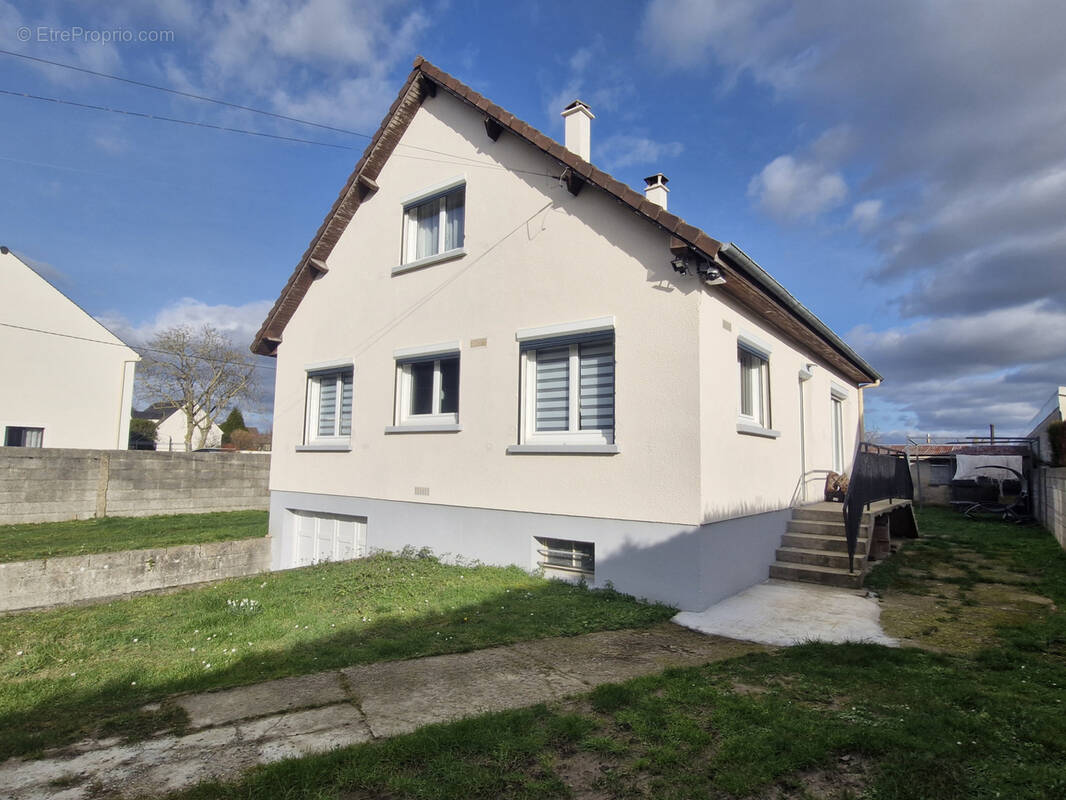 Maison à SACY-LE-GRAND