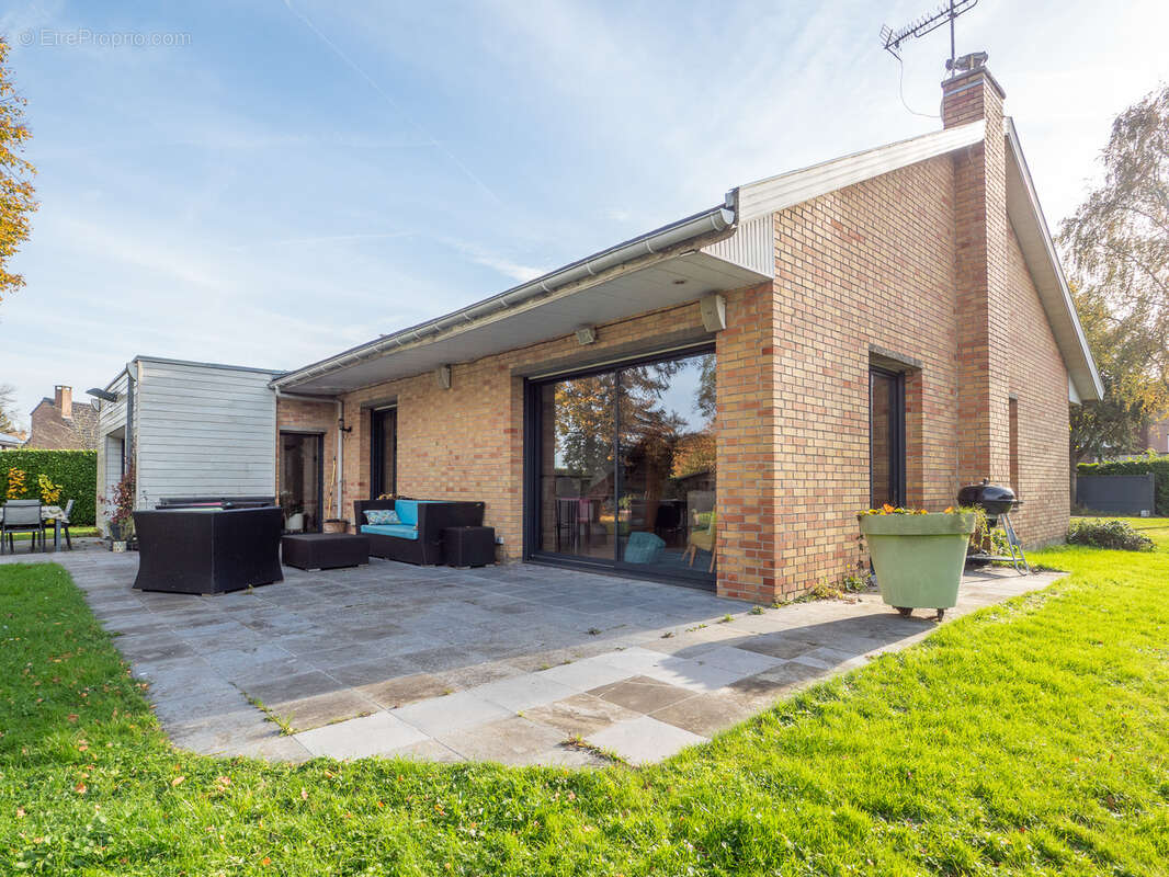 Maison à CAMPHIN-EN-PEVELE