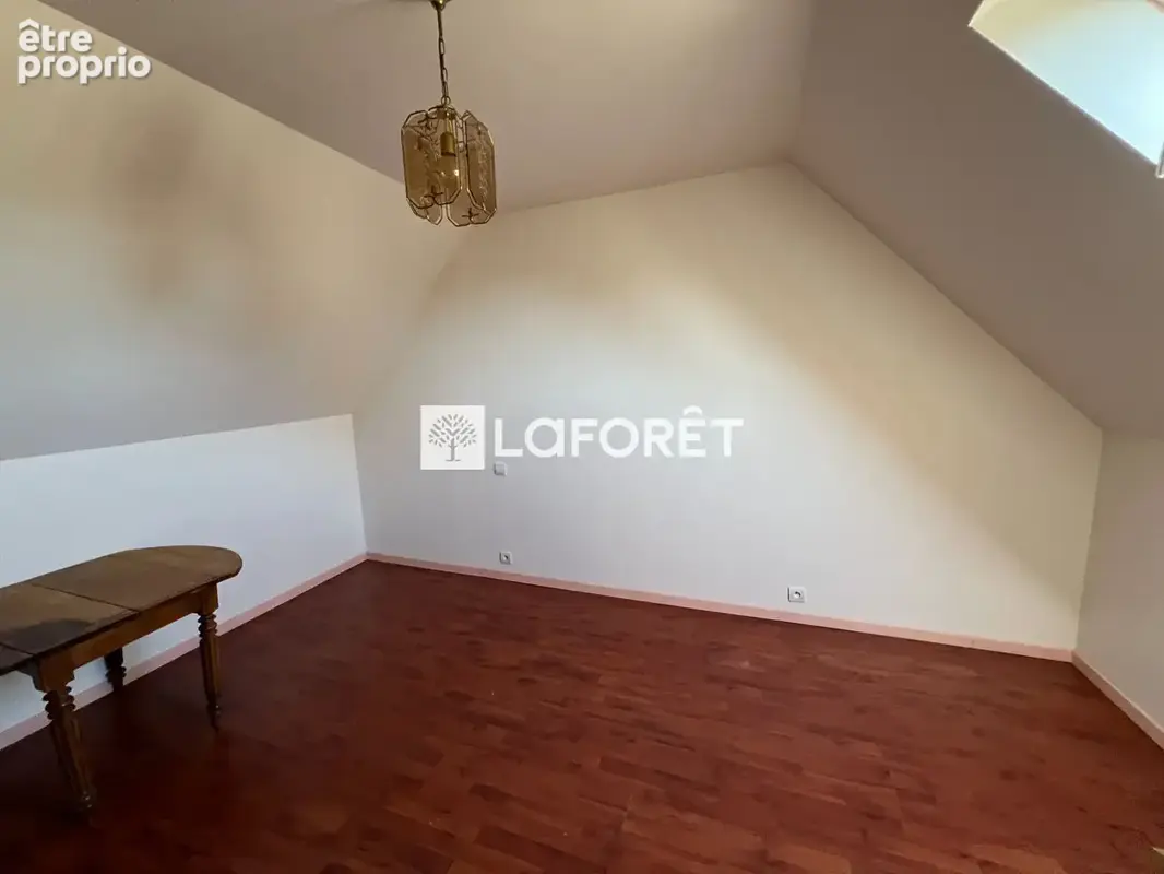 Maison de Bourg avec extérieur. - photo 8