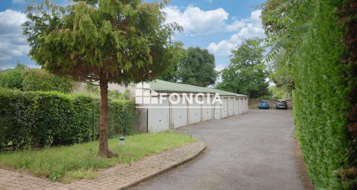 Appartement à DAMMARIE-LES-LYS