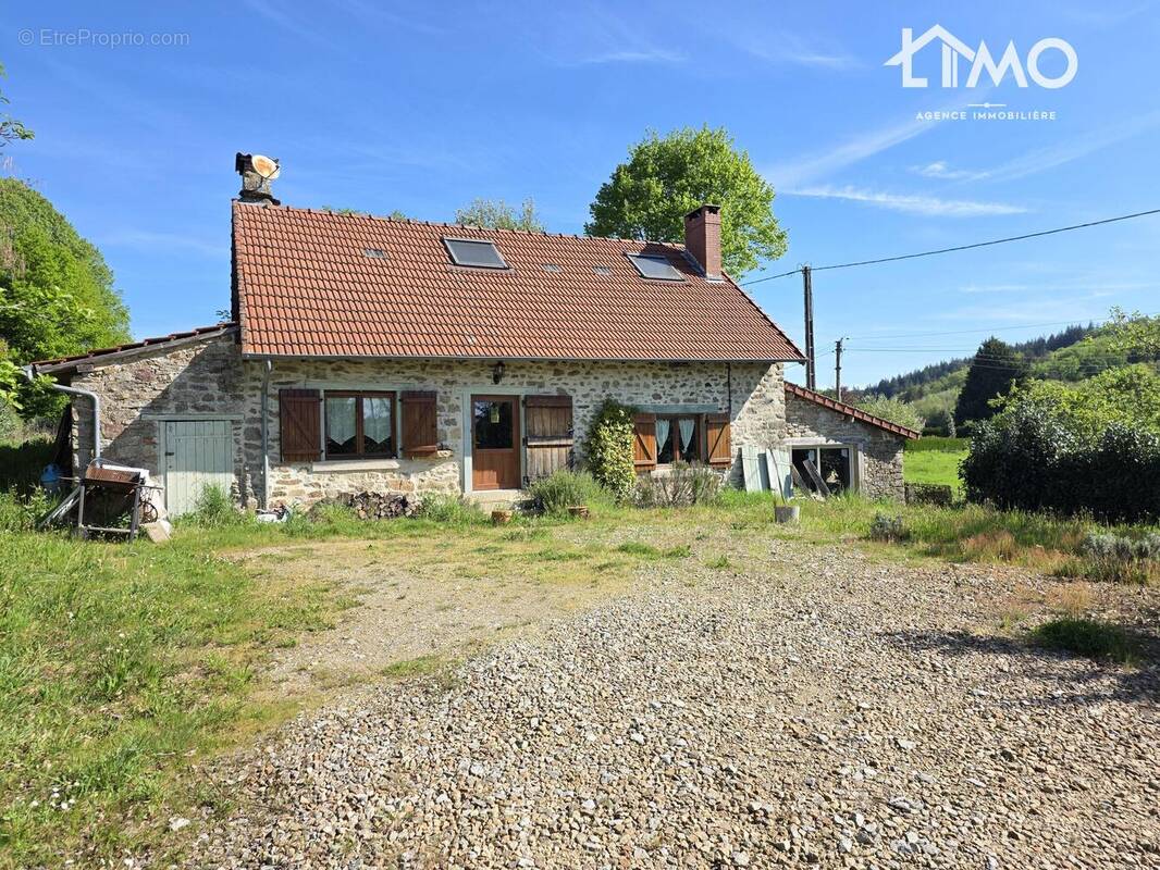 n°1 - Maison à CHAMPNETERY