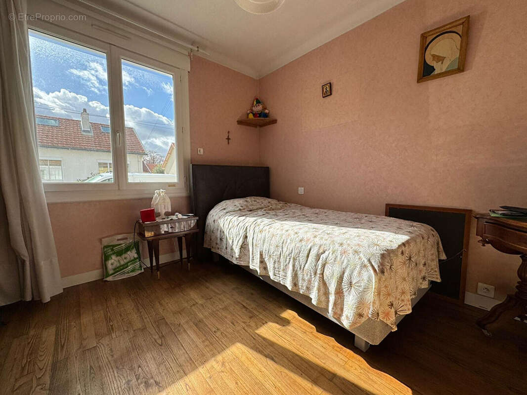 Maison à SAINT-SEBASTIEN-SUR-LOIRE