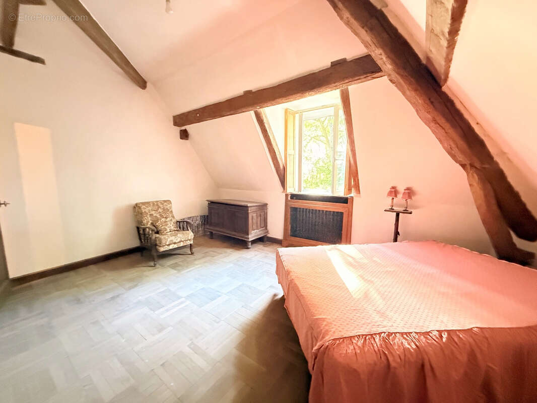 Maison à BAZAINVILLE