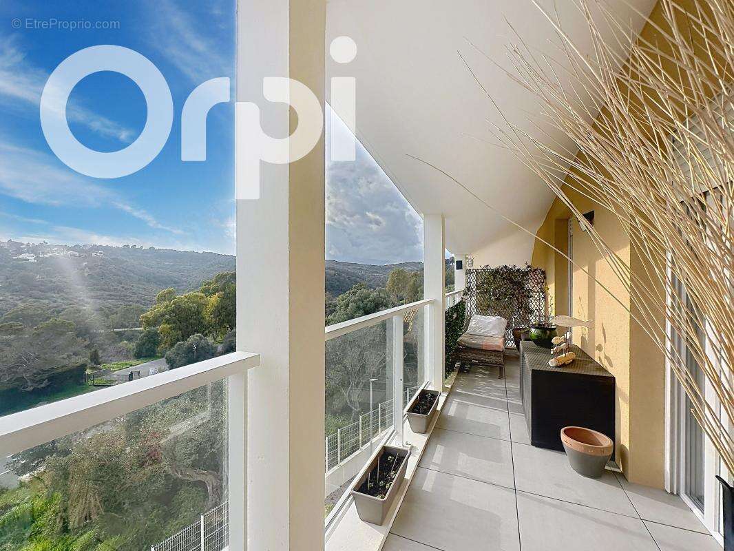 Appartement à VILLENEUVE-LOUBET