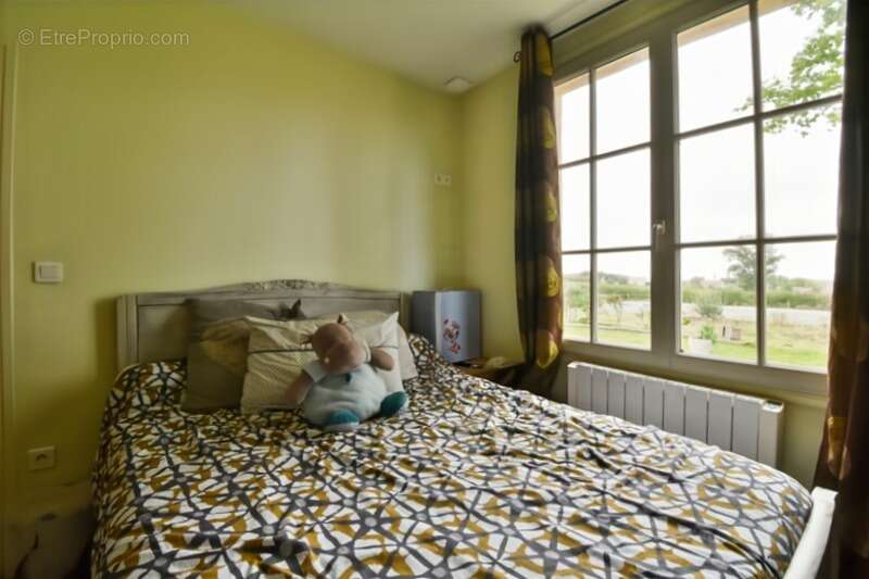 Maison à VALLON-EN-SULLY