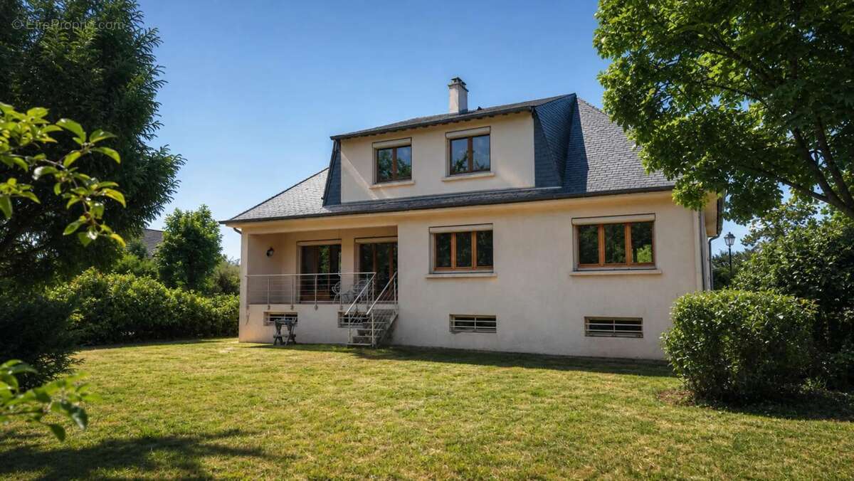 COURGENT : Maison - 203m²  sur 1380m2 de jardin - 5 à 6 chambres - photo 2